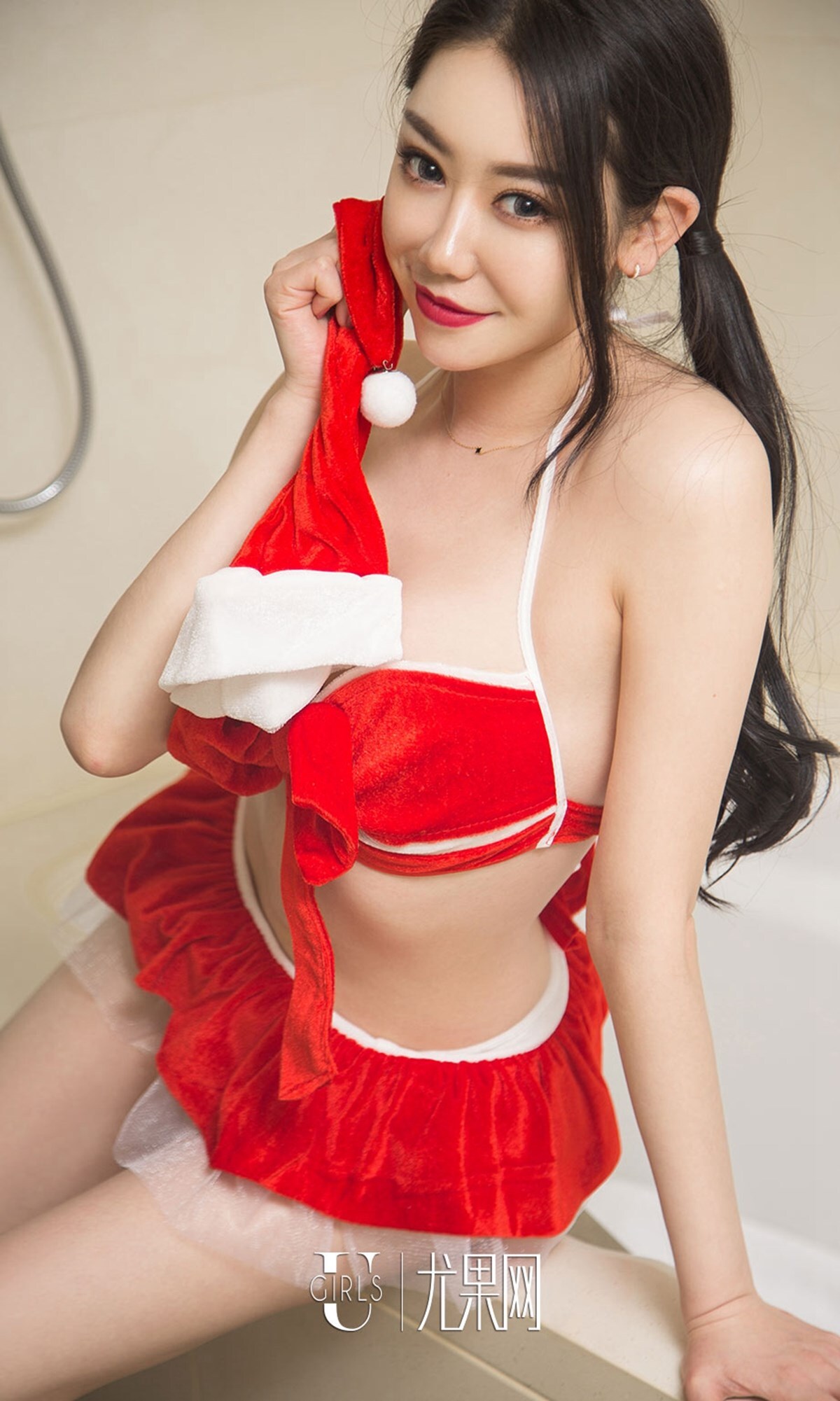 [Ugirls尤果网]爱尤物APP 2018.12.23 No.1313 红色的祝福